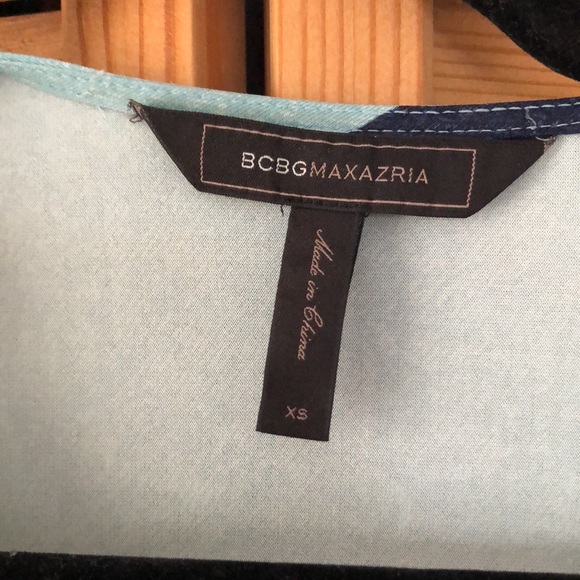 BCBG Max Azria Floral Wrap Dress Size XS - Picture 2 of 4